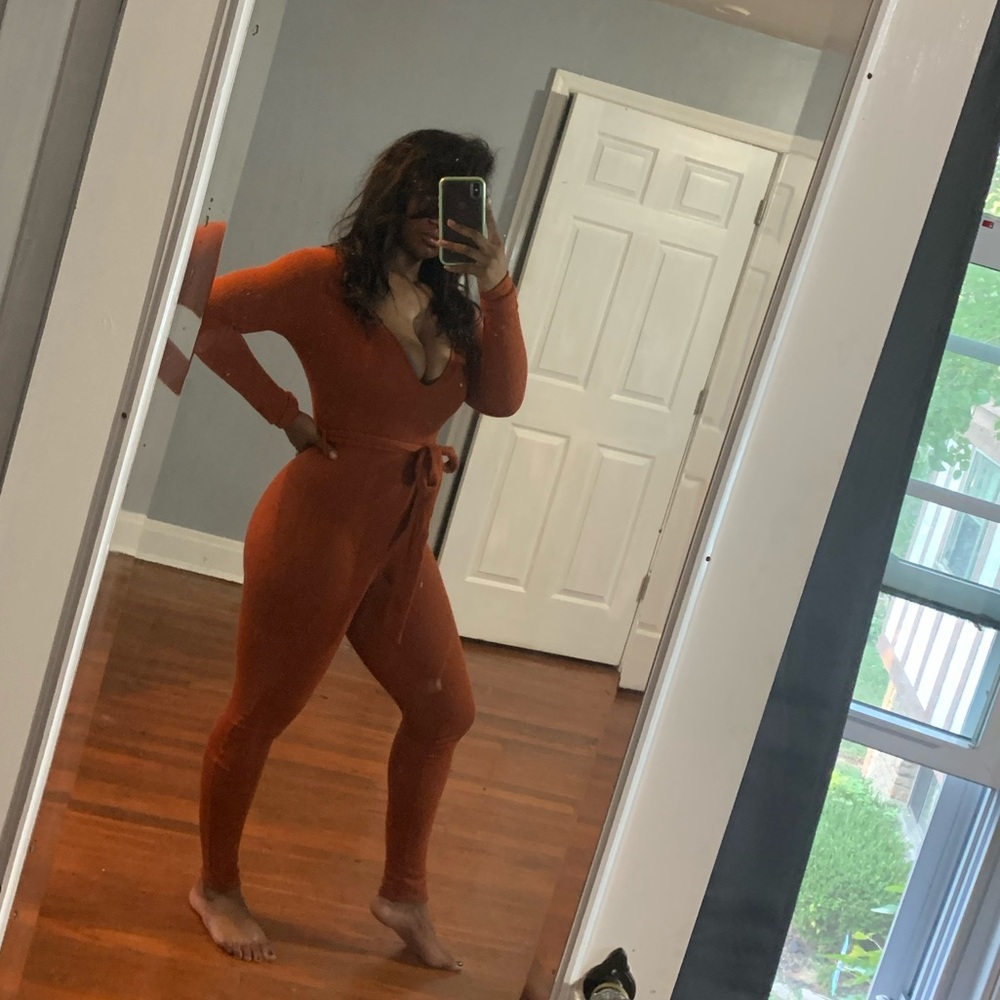 BURNT ORANGE JUMPSUIT 🍊